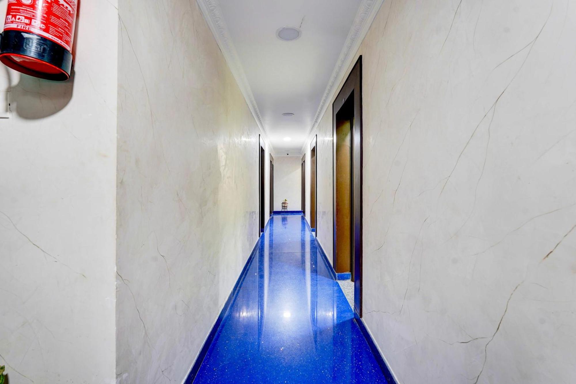 Super Hotel O Perungalathur Near Bus Stand Chennai Dış mekan fotoğraf